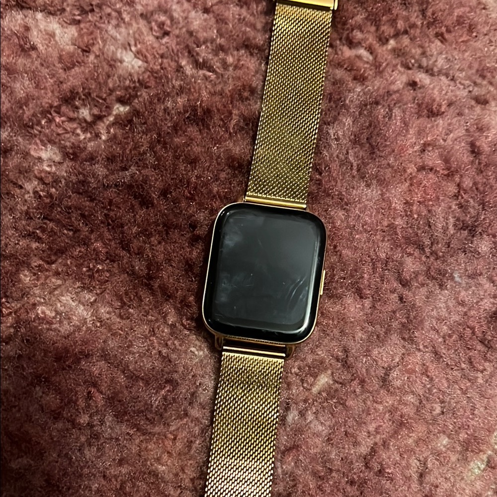 Gold Mesh Band Smartwatch